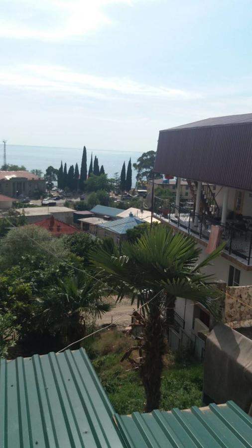 Guest House U Antoniny Gagra Exterior foto